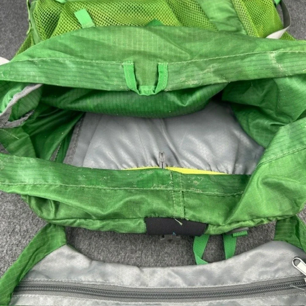 REI Flash 45 Men's Medium Hiking Backpack Green Lightweight Internal Frame Pack